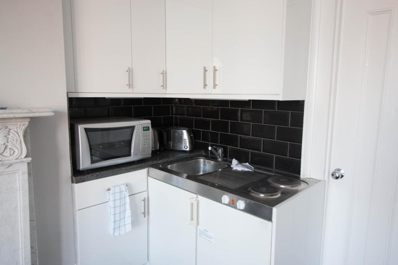 Grand 1 Bed Georgian At Florence House, In The Heart Of And 300m From *