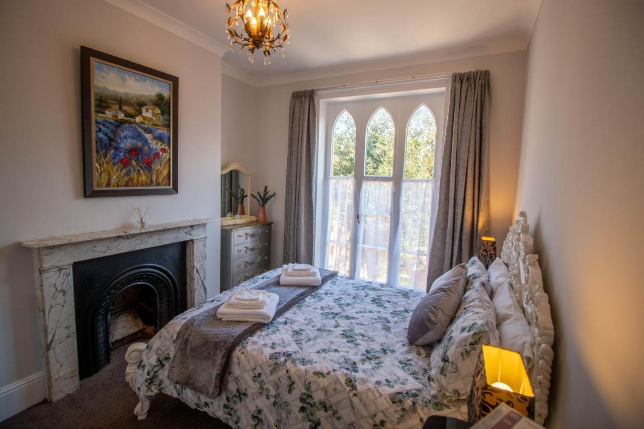 Grand 1 Bed Georgian At Florence House, In The Heart Of And 300m From Appartamento Herne Bay